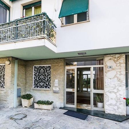 Grazioso Appartamentino A Due Passi Dalla Pista Ciclabile Con Giardino E Garage 산레모 외부 사진